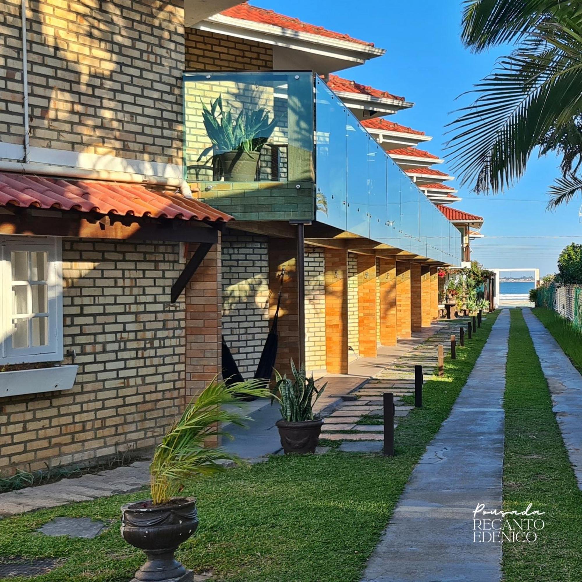 Pousada Recanto Edenico - A Beira Mar Da Praia Ponta Do Papagaio, Palhoca Sc Exterior foto